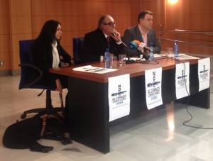 La consejera territorial Milagros Rodríguez junto al presidente de CERMI Andalucía, José Manuel Porras en rueda de prensa
