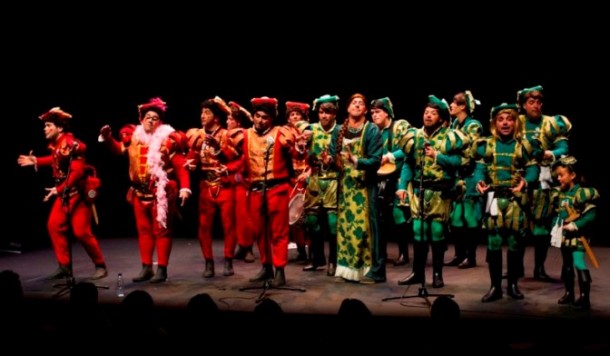 'Los Tragedia' en mitad de su actuación 'Los Tragedia' en mitad de su actuación