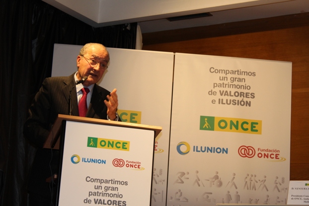 El alcalde de Málaga durante su discurso en la toma de posesión de José Miguel Luque como nuevo director Foto del alcalde de Málaga durante su discurso en la toma de posesión de José Miguel Luque como nuevo director