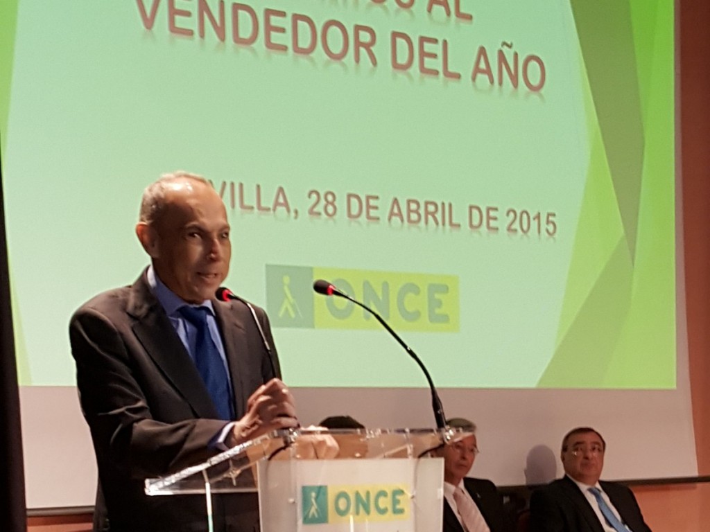 El presidente del Consejo Territorial de ONCE Andalucía, Ventura Pazos, durante su intervención en la gala-homenaje