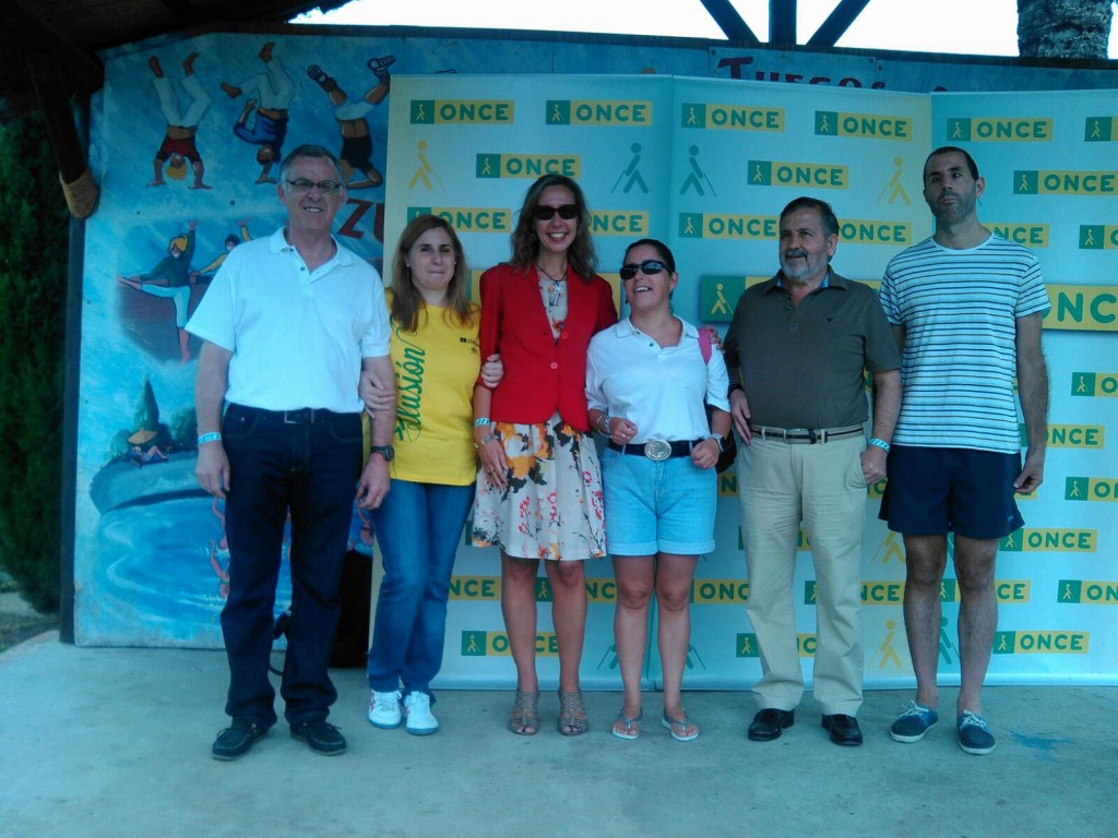 Posado gráfico de los representantes de la ONCE antes de comenzar sus intervenciones