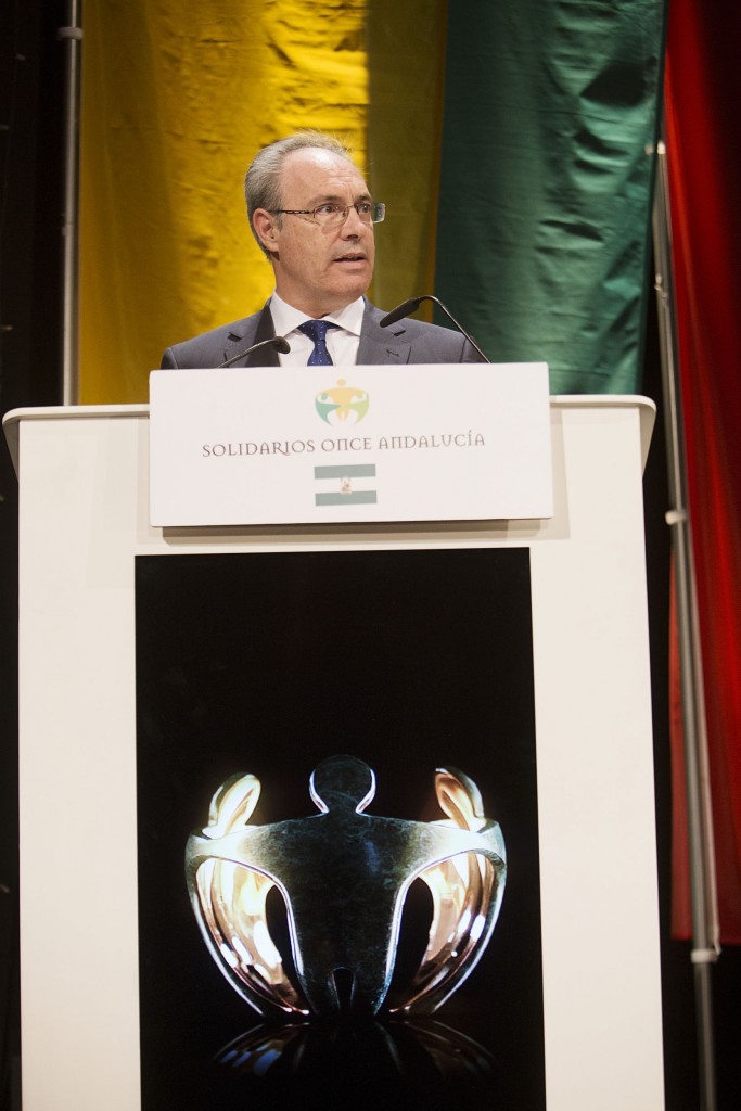 Interviene el presidente del Parlamento de Andalucía, Juan Pablo Durán, interviene durante el acto de los Premios Solidarios ONCE 2015