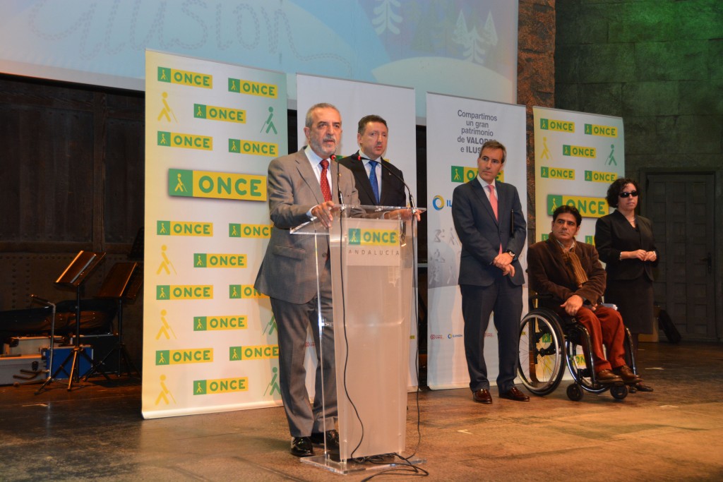 José Manuel Flores, delegado de Bienestar Social y Empleo del Ayuntamiento de Sevilla durante su intervención en el acto central de Santa Lucía