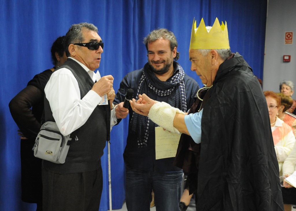 Taller "amigo invisible" durante el programa de Vacaciones Sociales de Navidad 