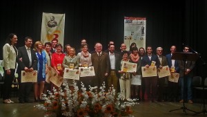 Posado de todos los premiados con el 'Quijote 2016' sobre el escenario