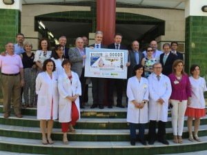 Foto de familia en las escaleras del centro