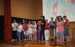 Imagen de otra de las actuaciones que se representaron en la clausura del curso escolar