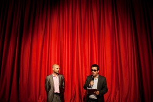 El consejero de la ONCE en Jaén, Francisco Antolín y el consejero de la ONCE en Cádiz, Francisco Lucena, presentando la gala del concurso musical