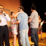 El grupo jerezano ?los de la Jambá', ganadores del primer premio, recogiendo su premio