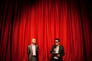 El consejero de la ONCE en Jaén, Francisco Antolín y el consejero de la ONCE en Cádiz, Francisco Lucena, presentando la gala del concurso musical