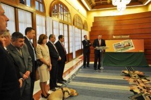 El delegado territorial de la ONCE en Andalucía, Ceuta y MElilla en un momento de su discurso