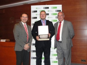 El delegado territorial de la ONCE en Andalucía, Ceuta y Melilla, Patricio Cárceles recibe el galardón