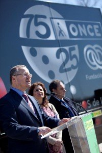 Otro momento de la intervención del delegado territorial junto a la consejera de Salud y Bienestar Social y el presidente del Consejo Territorial