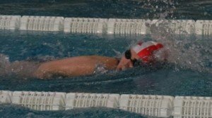 La nadadora Luisa Jiménez durante la competición